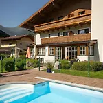Helmuth Oberreiter 3*