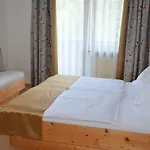 Helmuth Oberreiter Bed & Breakfast Flachau