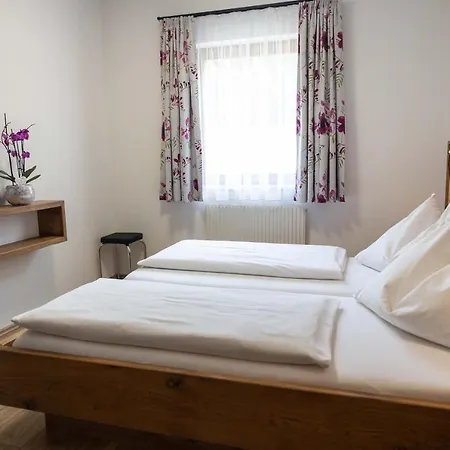 Helmuth Oberreiter Bed & Breakfast