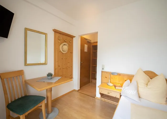 Bed and Breakfast Helmuth Oberreiter 3*